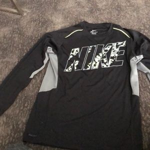 Nike long sleeve shirt